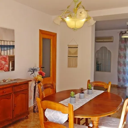 Apartamento Palmeras En La Playa - House In